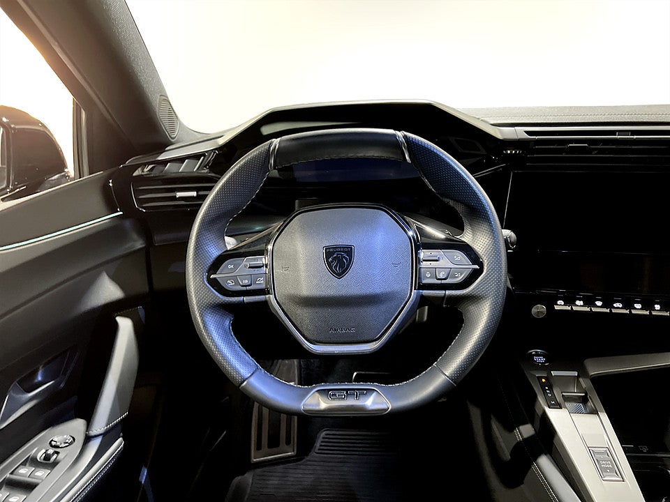 Bild på Peugeot 408 1.2 PT 130hk Aut - B-KAMERA,ELSTOL,NAV