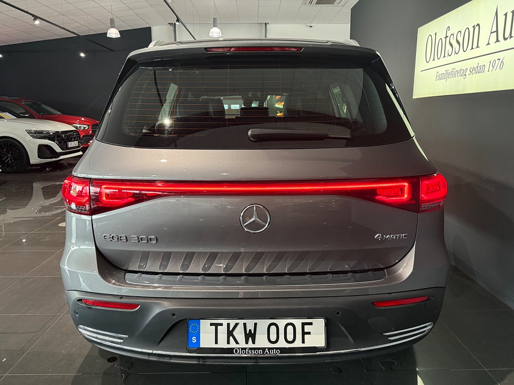 Mercedes-Benz EQB 300 4MATIC Progressive Line Värmare Navi - bild 16