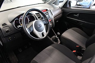Minibuss Kia Venga 12 av 19