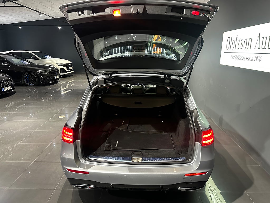 Mercedes-Benz E 300 d 4MATIC Kombi AMG Luftfjädring skinn - bild 14