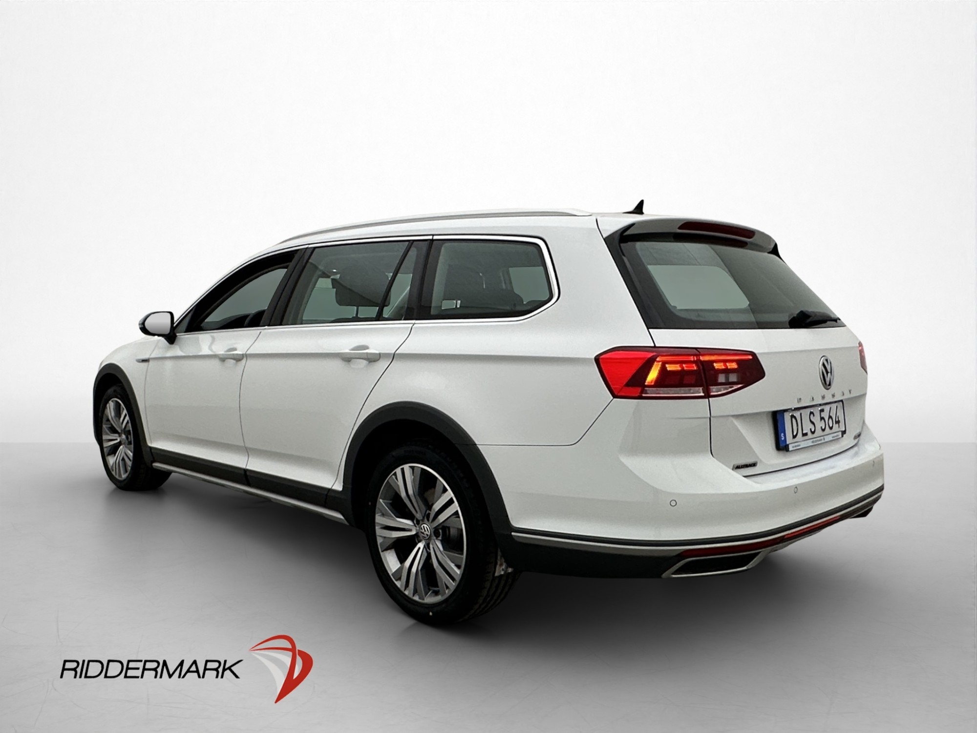 Volkswagen Passat 2020, kuva 6/10