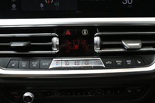 Kombi BMW 320 22 av 28