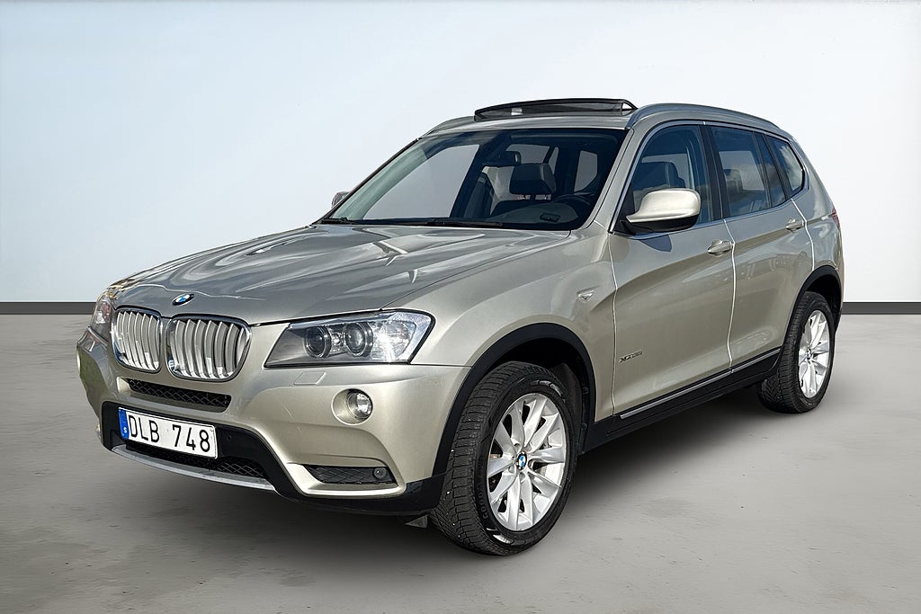 BMW X3 xDrive35i * 1 Ägare * Fullutr- Panorama Drag GPS Skinn