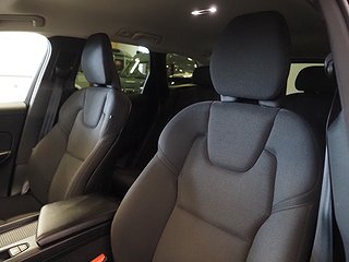 SUV Volvo XC60 17 av 23