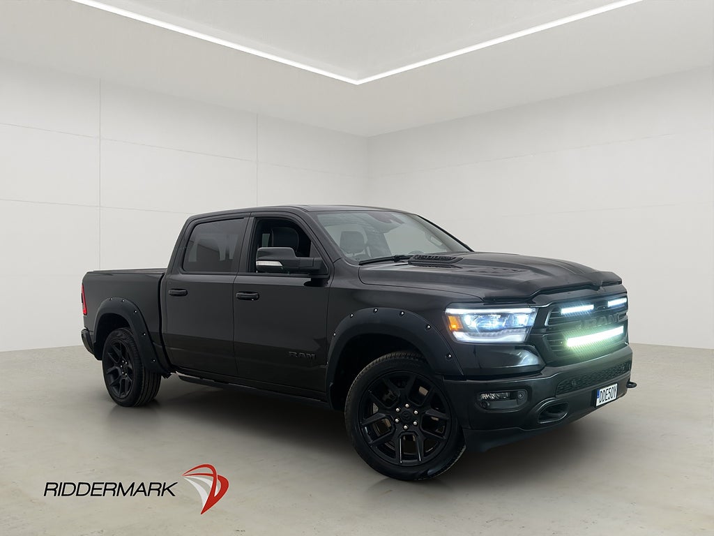 Dodge RAM 1500 Laramie Night 5.7 4x4 Drag Luft H/K Pano Moms