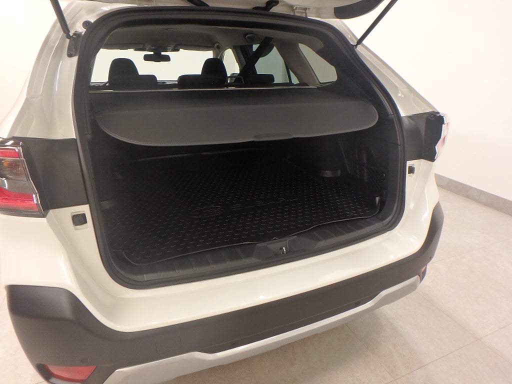 Subaru Outback 2022 - miniatyr 5