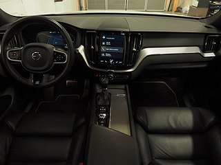 SUV Volvo XC60 11 av 24