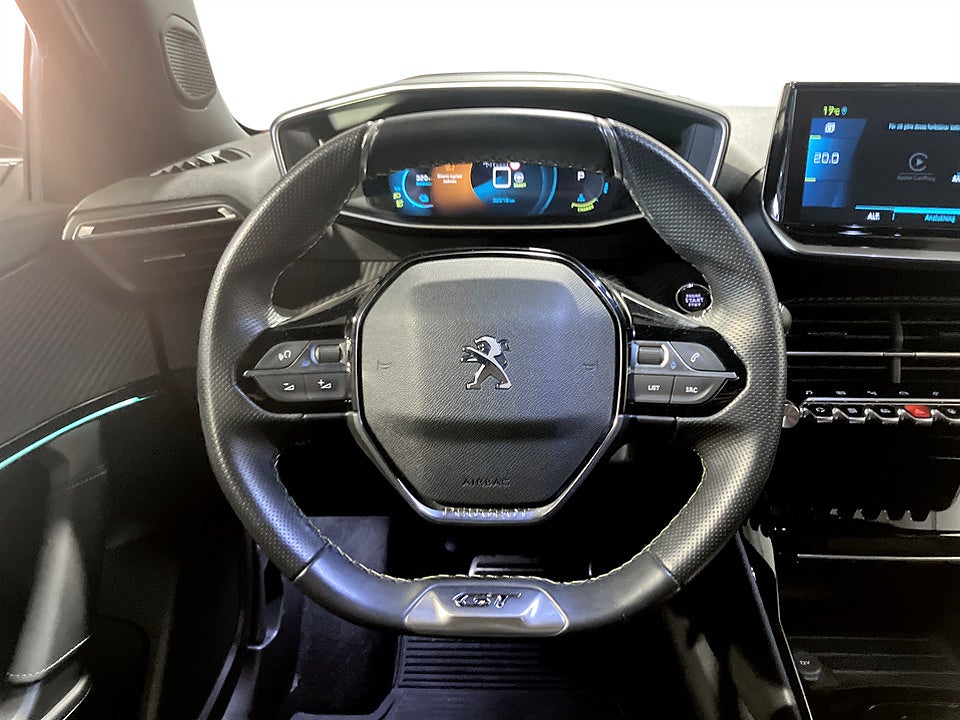 Bild på Peugeot e-2008 GT 50 kWh 136hk Aut B-KAMERA NAVI