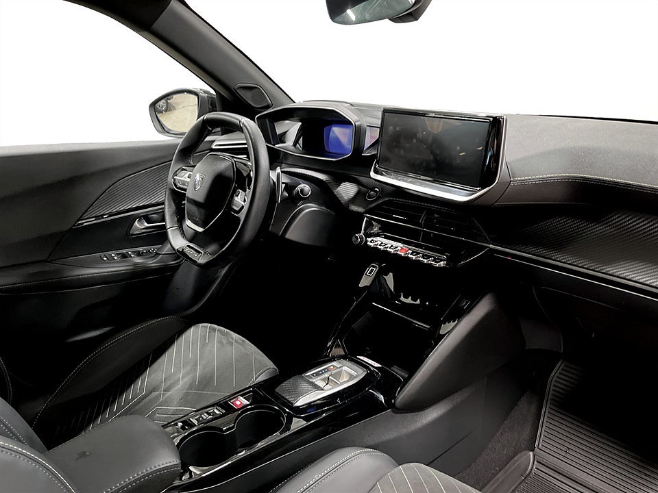 Bild på Peugeot 2008 GT 1.2 PT 130hk Aut - B-KAMERA, DRAG