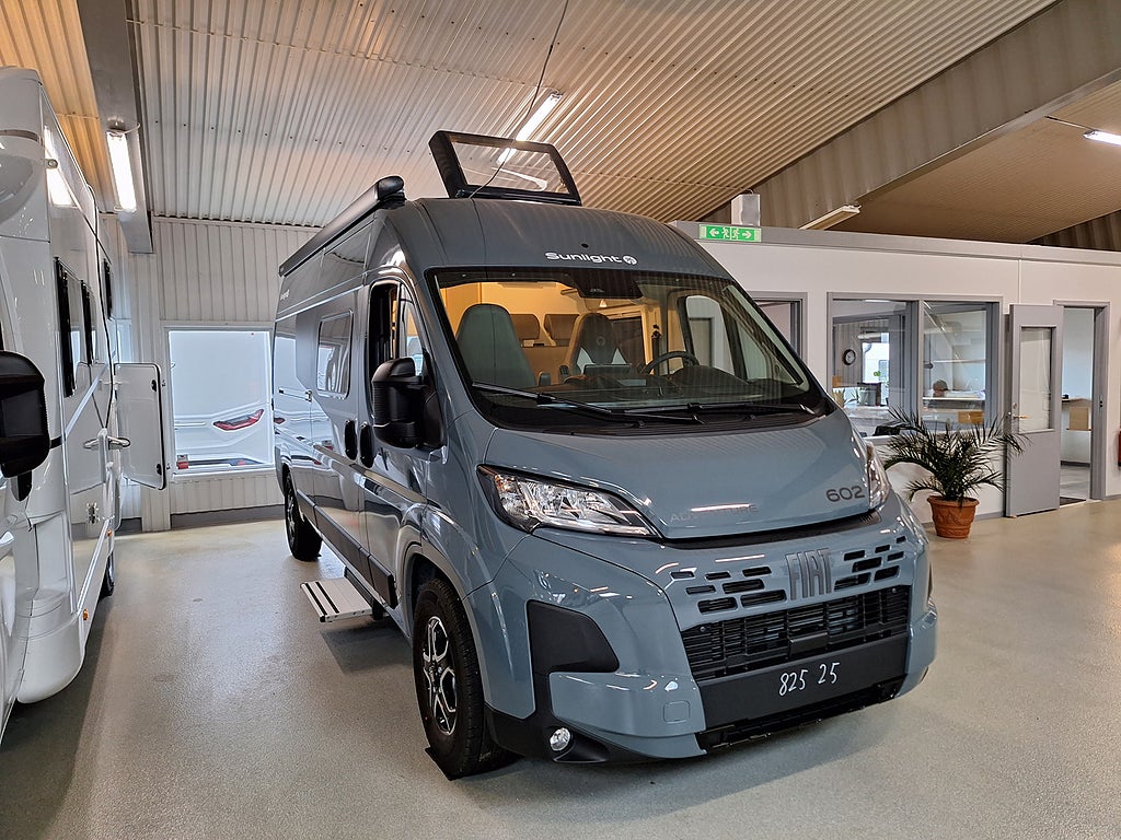 Sunlight Cliff 602 Adventure Långbädd, Automat, Solcell