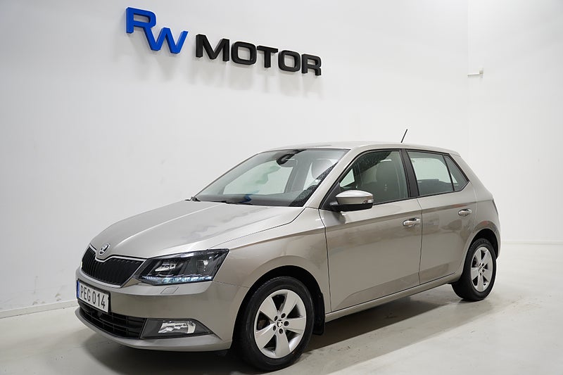 Halvkombi Skoda Fabia 1 av 19