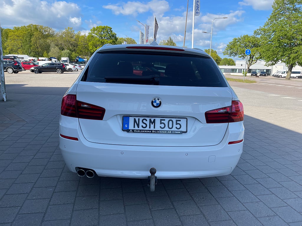 BMW 520d xDrive Touring 190 hk VÄRMARE DRAG