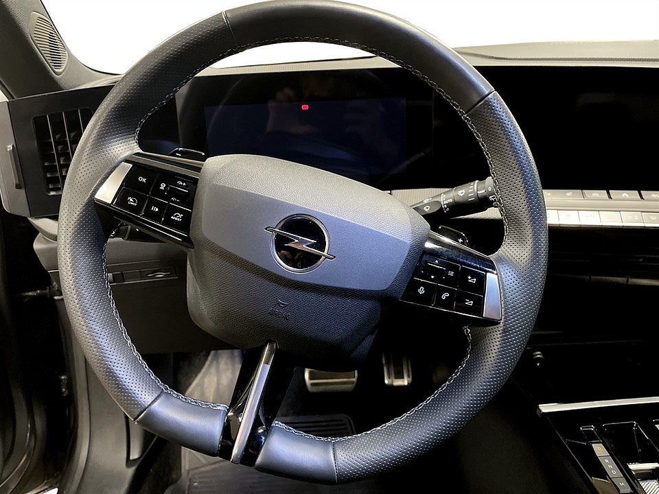 Bild på Opel Astra ST GS 1.2 PT 130hk Aut - B-KAMERA,NAV,CARPLAY