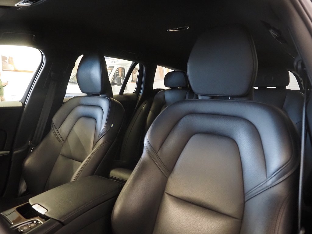 Volvo V60 T8 AWD 392hk Geartronic R-Design | Drag | Skinn | 2020