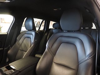 Kombi Volvo V60 14 av 24