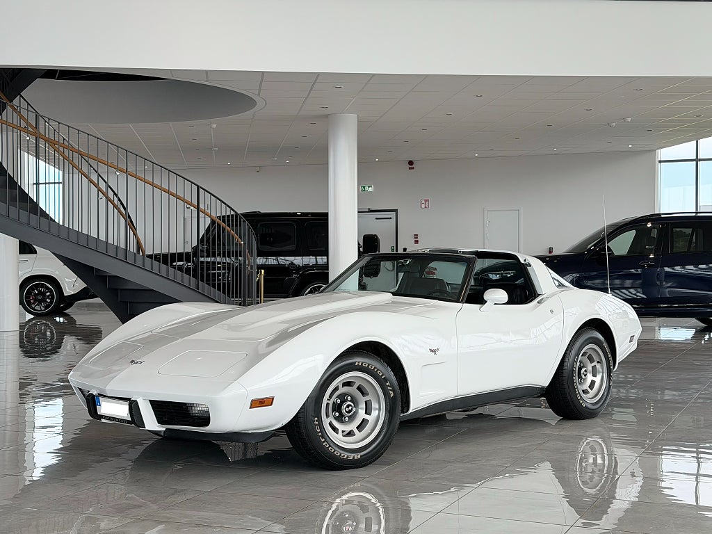 Chevrolet Corvette C3 5.7 V8 198hk Hydra-Matic / Targa 
