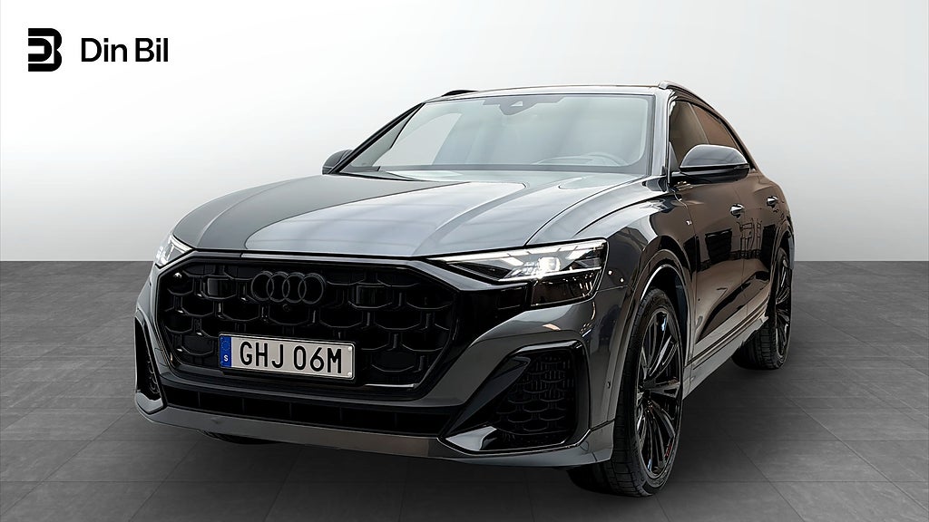 Audi Q8 TFSI e 490HK S-Line Drag Läder PANO