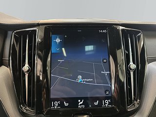 Volvo XC60 Recharge T8 AWD R-Design S&V-Hjul/Drag/Pano/360