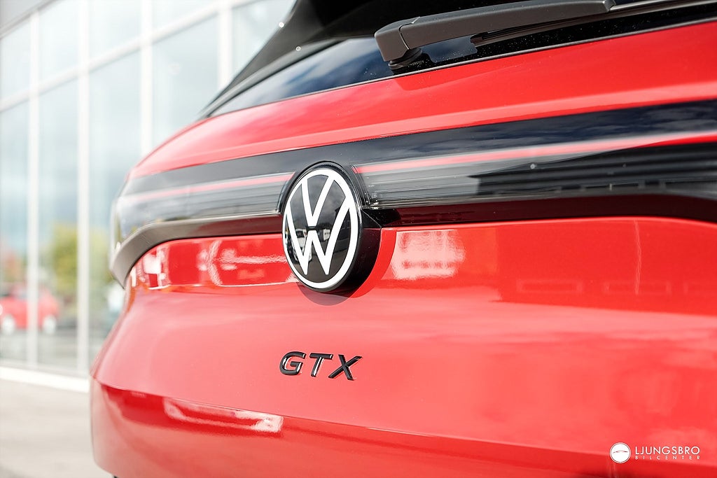 Volkswagen ID.4 GTX 2023 - miniatyr 3