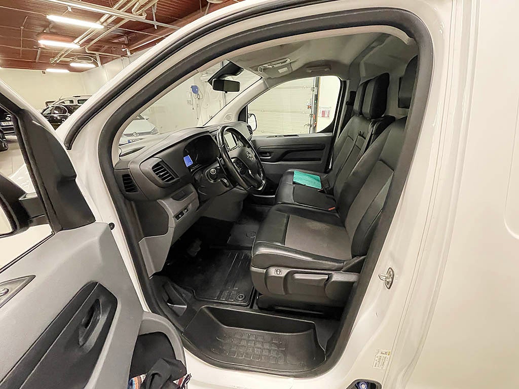 Opel Vivaro 2,0 Hdi Automat 122Hk