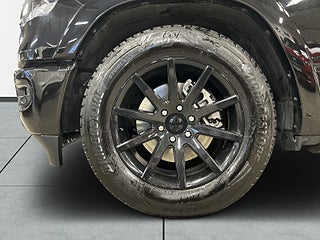 RAM 1500 Crew Cab 5.7 V8 4x4 Laramie Black Edition MOMSAD/VÄLUTRUSTAD