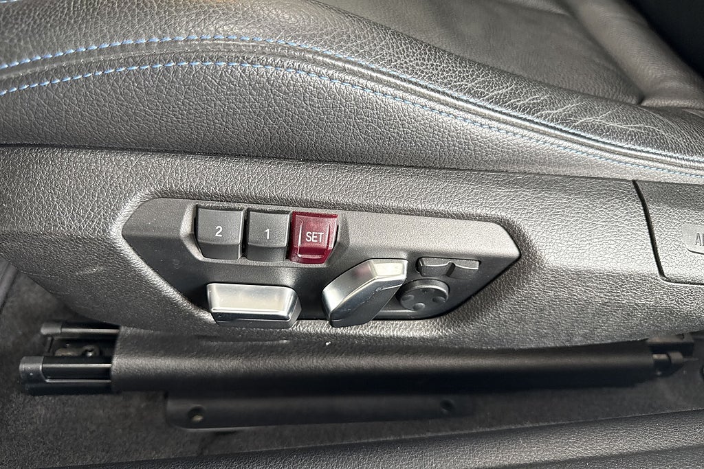 BMW M240I 2020 - miniatyr 10