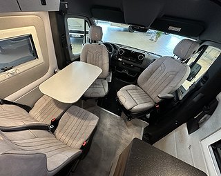 Husbil-halvintegrerad Robeta Adonis Mercedes 4x4 190HK AUT 21 av 27