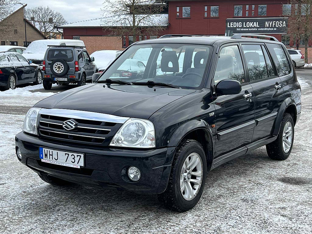 Suzuki Grand Vitara XL-7 5-seater 2.7 V6 DOHC 24V 4WD Nybesiktigad Dragkrok