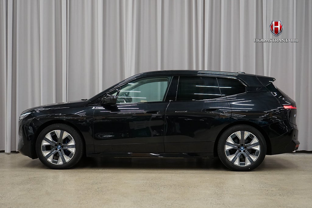 BMW iX xDrive50 524hk Sport Package Drag Drag H/K Comfort 