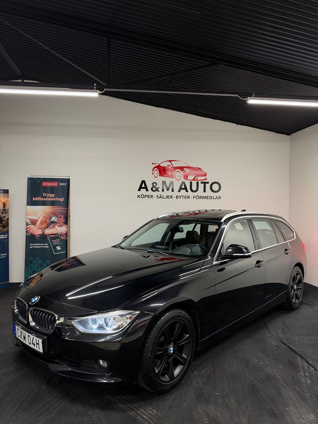 BMW 330d Touring Steptronic Euro 5 - Pano/Head-Up/Skinn/Cockpit