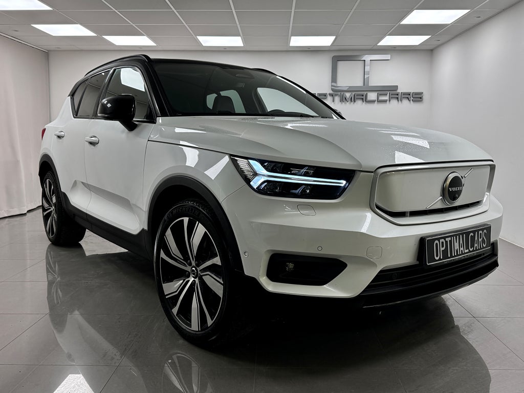 Volvo XC40 2022 - miniatyr 2