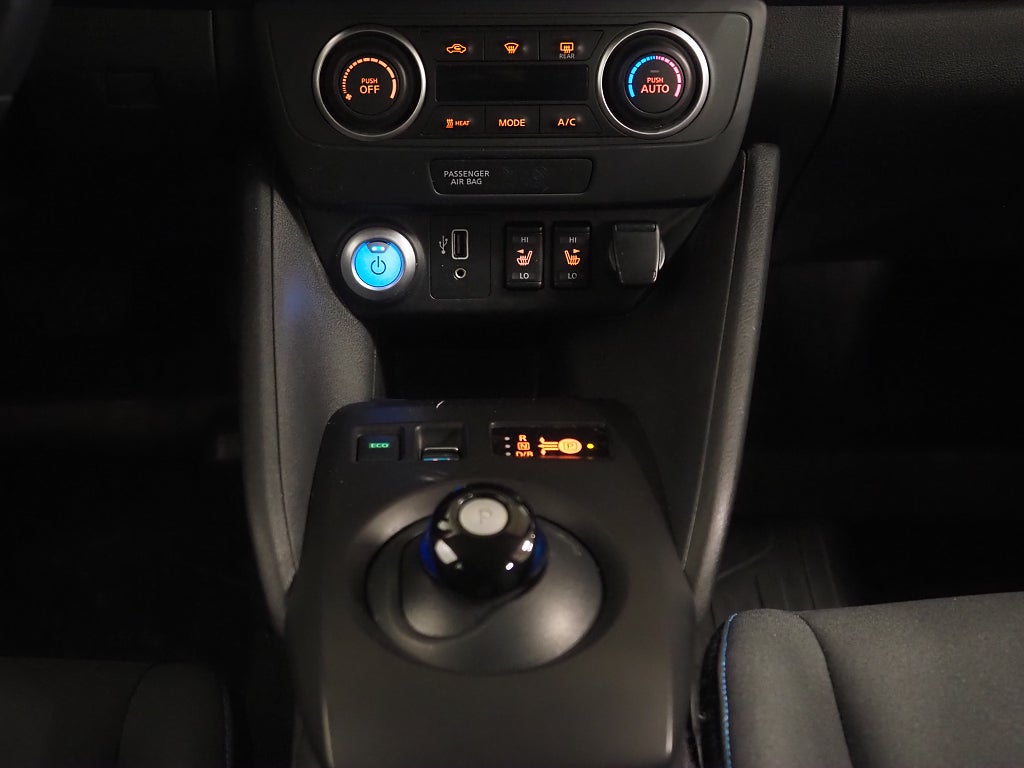 Nissan Leaf 40 kWh 150hk Acenta | Backkamera | Rattvärme | 2022