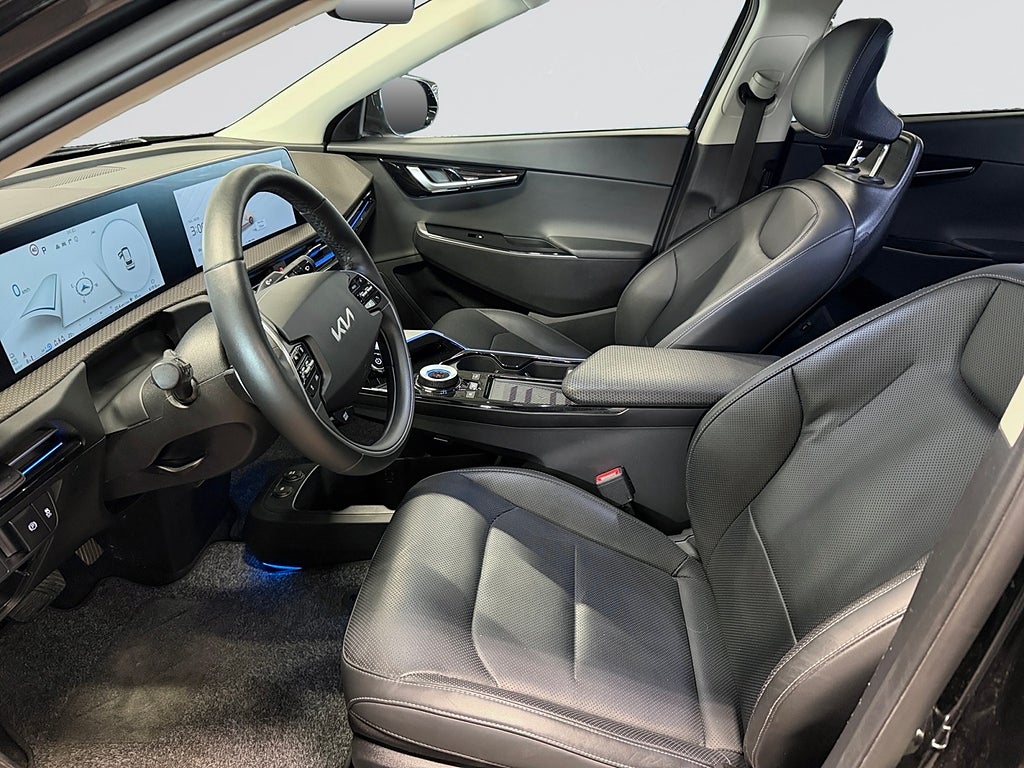 Kia EV6 77.4 kWh AWD 325hk Plus Dragkrok 360-Kamera Läder Navi bild 10