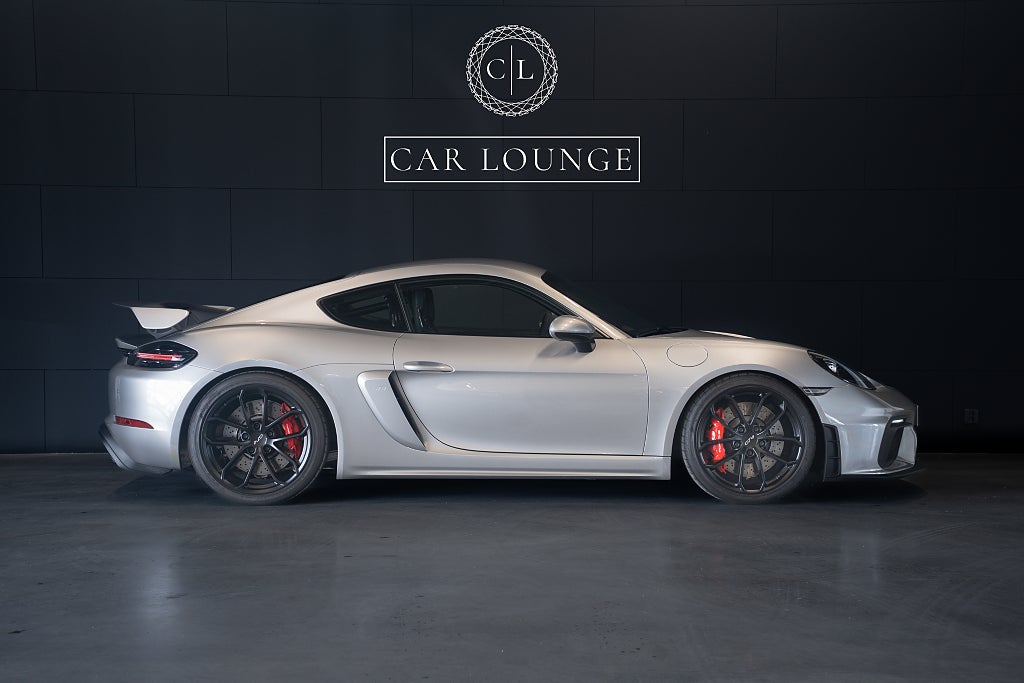 Porsche 718 Cayman GT4 \ Manuell \ Skalstolar \ Clubsport \
