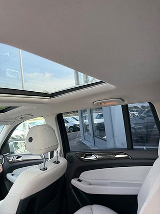 SUV Mercedes-Benz GLS 6 av 17