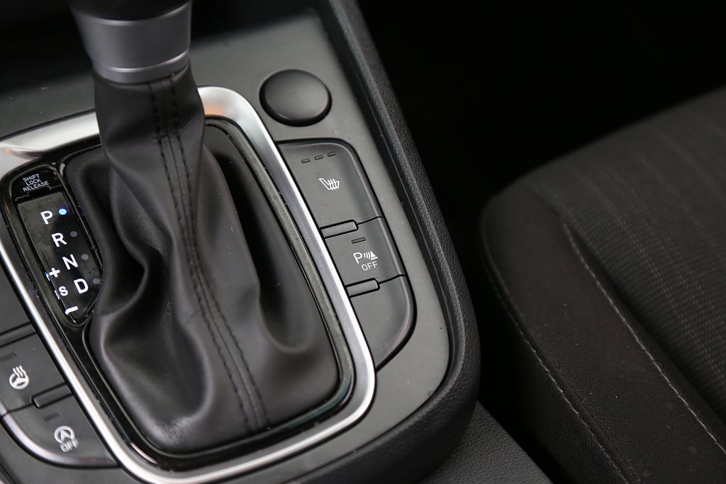 Hyundai Kona 1,0 T-GDi 120hk 7DCT Essential CarPlay Kamera Leasbar