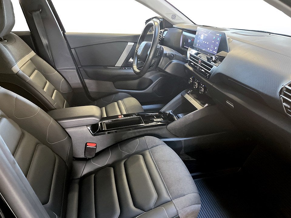 Bild på Citroën C4 Shine 1.2 PT 130hk Aut - 360-KAMERA, CARPLAY