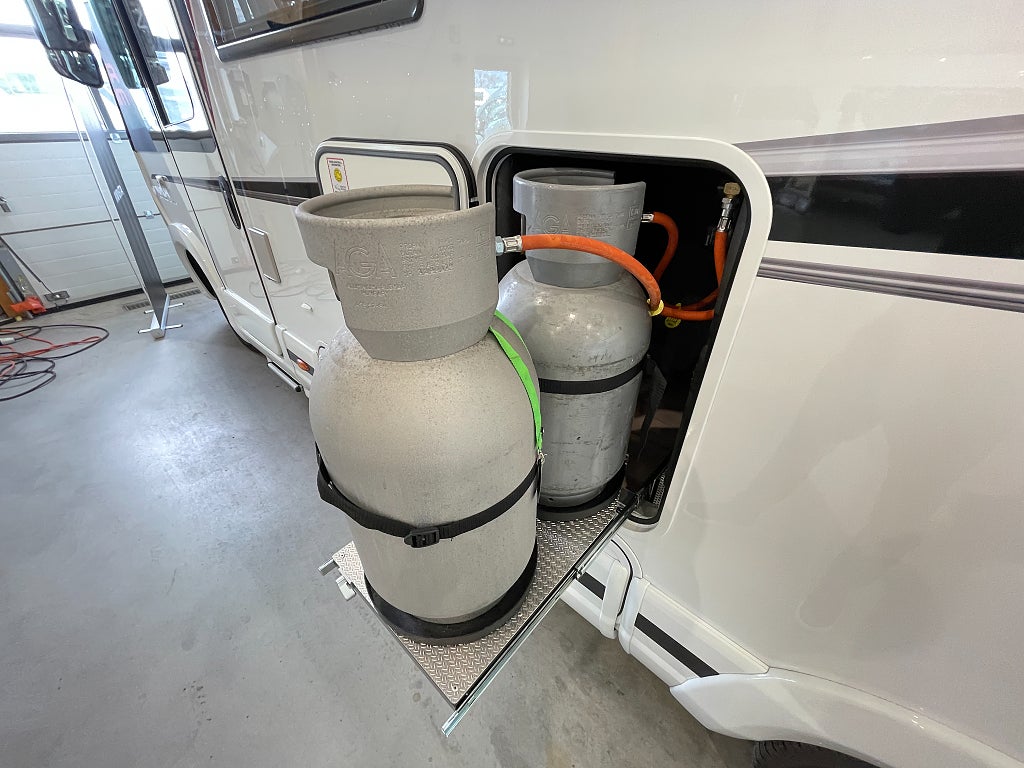 Kabe Imperial 790 LQB /Hydraul-ben /AC-Bodel/Cinderella/Solcell/Litiu - Kabe