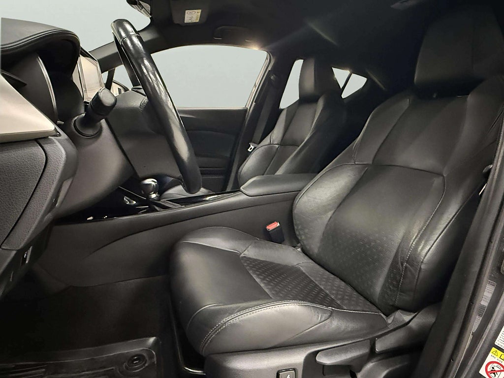 Toyota C-HR Hybrid CVT X-Edition Skinn JBL 8800 Mil 2 Ägare - miniatyr 14