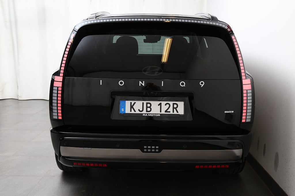 Hyundai IONIQ 9 Calligraphy Line AWD 110,3kWh-600km Räckvidd i lager* 2026