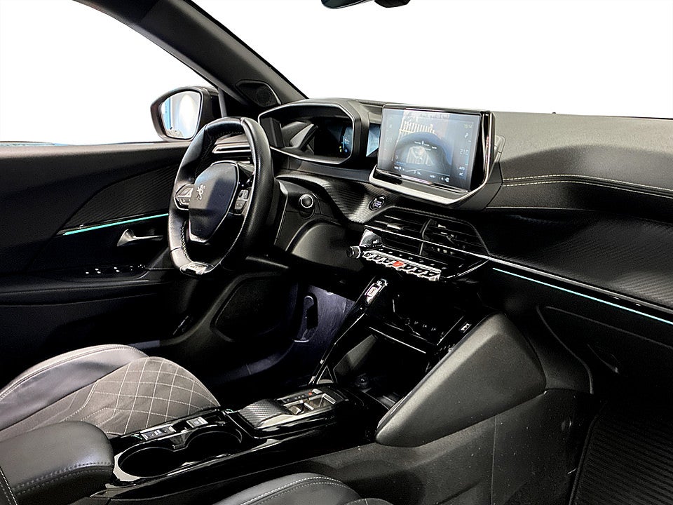 Bild på Peugeot e-2008 GT 50 kWh 136hk Aut B-KAMERA CARPLAY