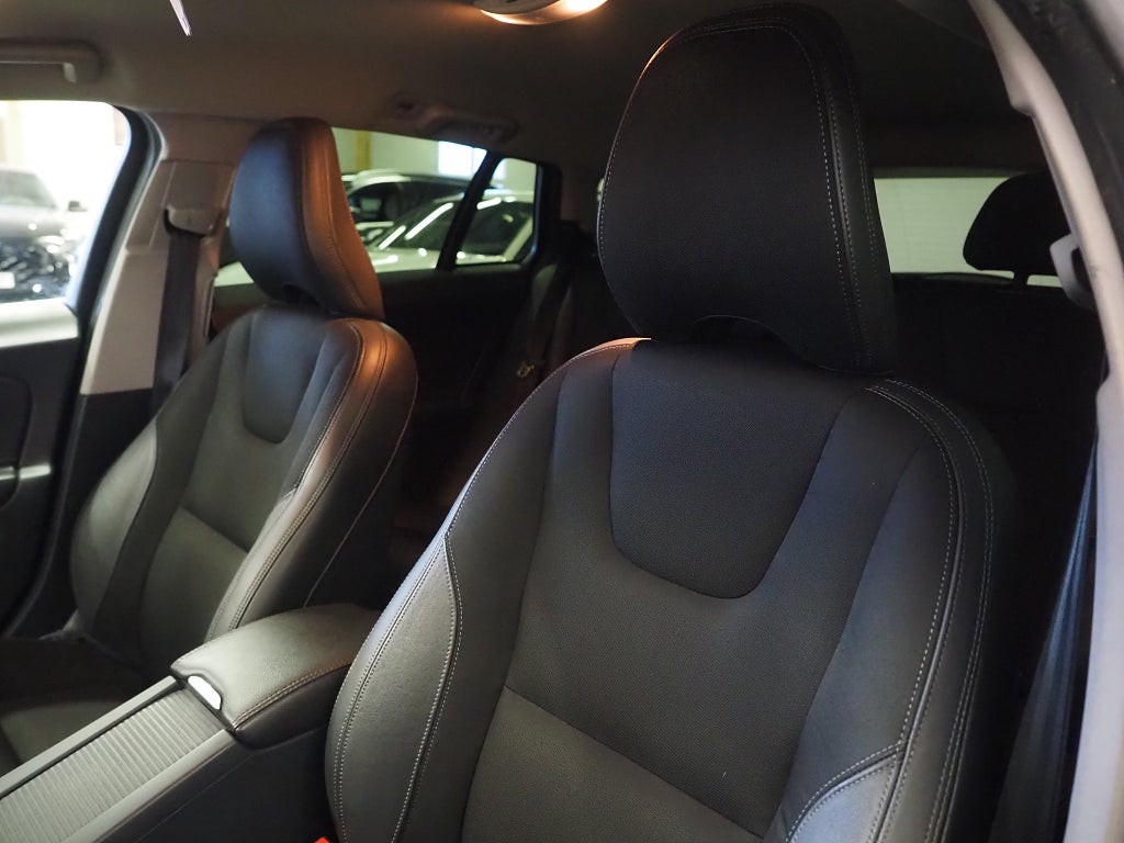 Volvo V60 D4 190hk Geartronic Momentum Business P-Sensorer D-Värm 2016