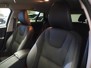 Kombi Volvo V60 16 av 23