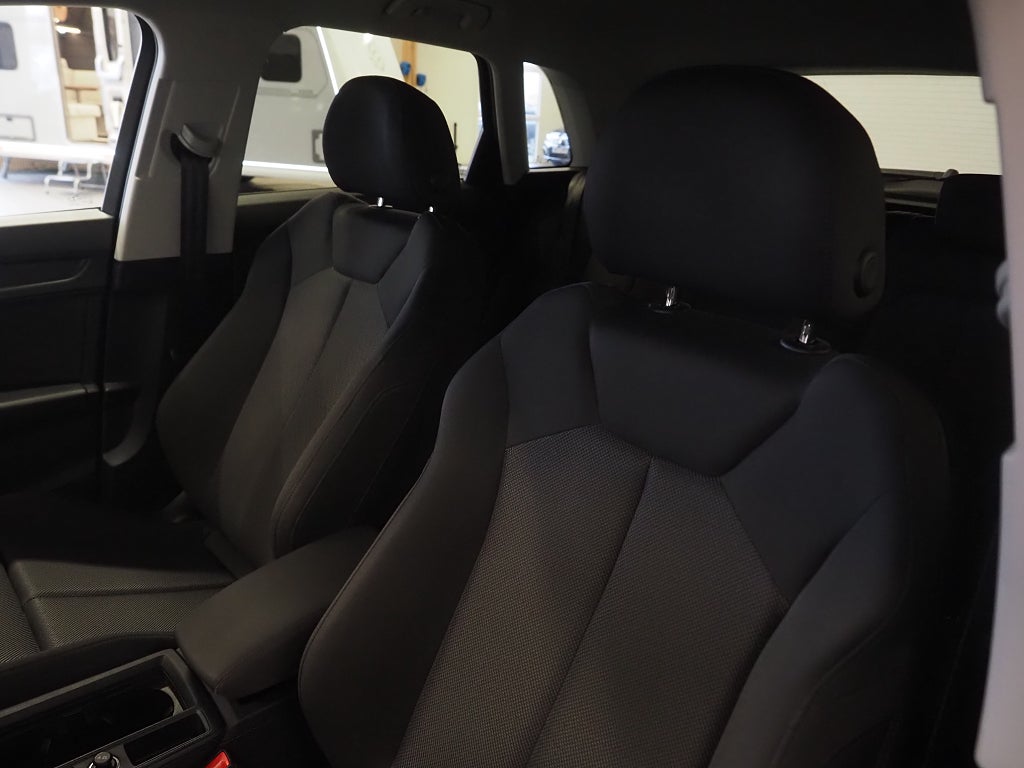 Audi Q3 40 TDI 200hk quattro | Drag | D-värm | Cockpit | 2021