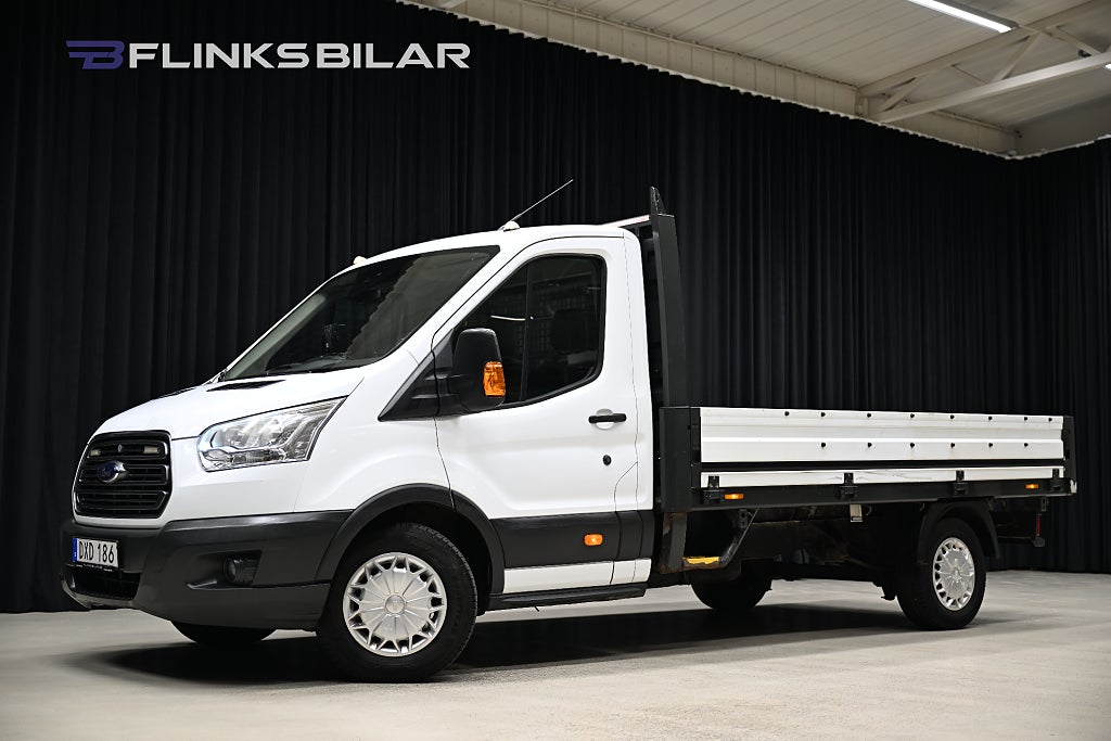 Ford Transit 350 2.2 TDCi 125HK Flak|Drag|Värmare|Backkamera|Leasbar