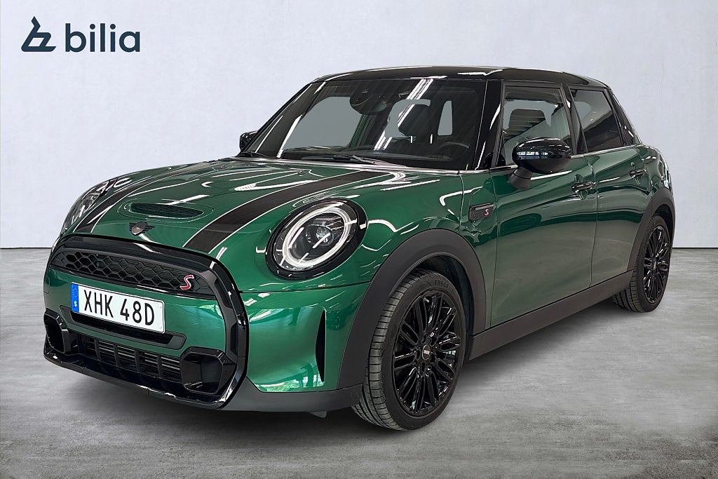 MINI Cooper S 5-dörrars / Backkamera / Tonade rutor / Komfortöpp.