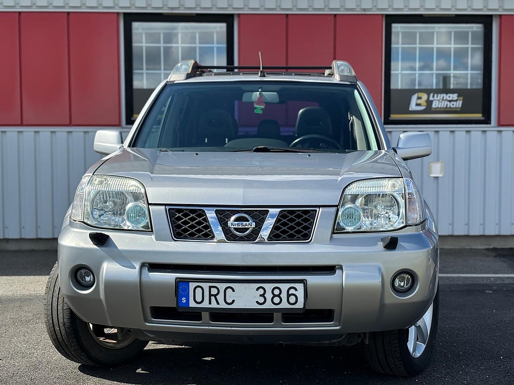 Nissan X-Trail 2.5 4x4 Euro 4/Tak lucka/Panorama/ Automat