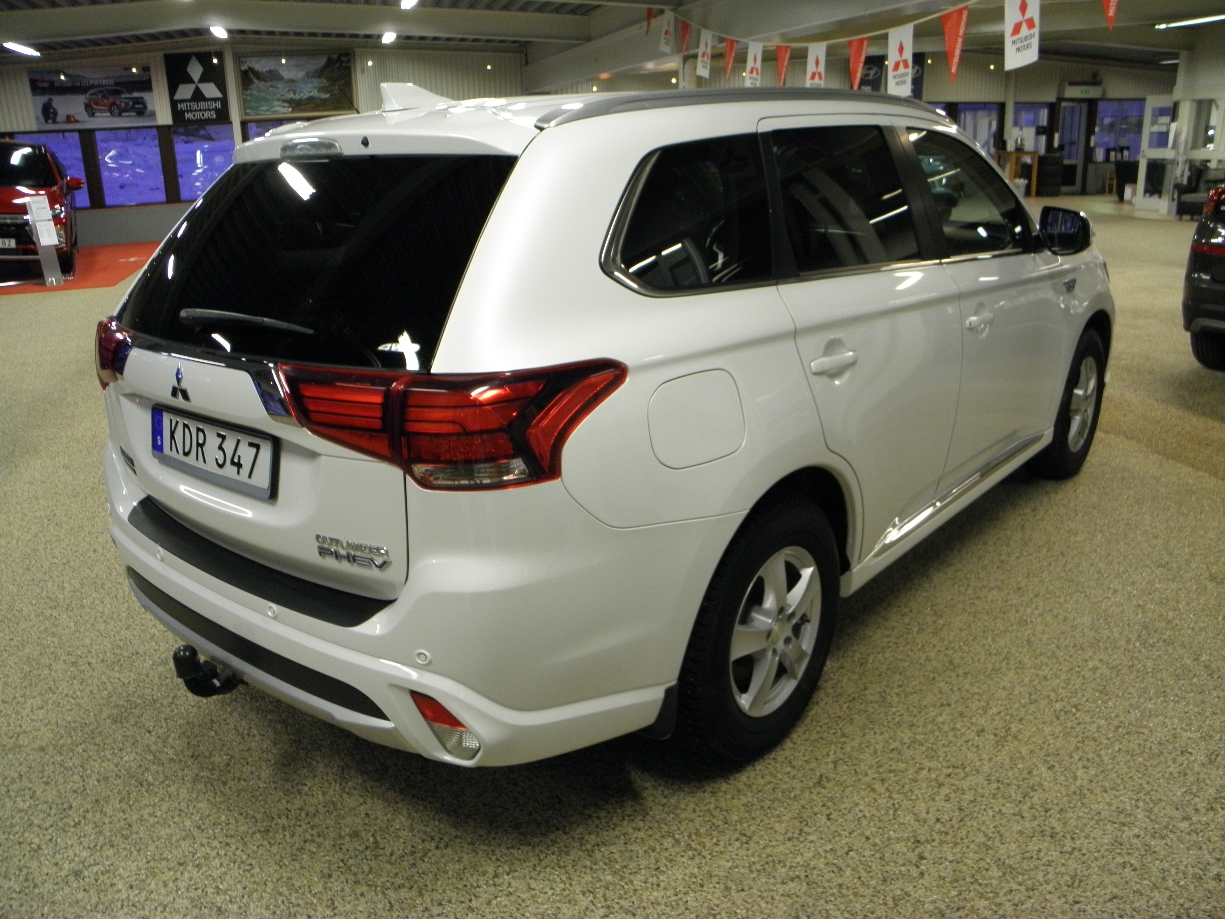 Mitsubishi Outlander PHEV / Business 2016, bild 3/33