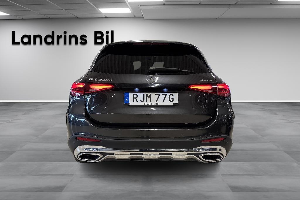 Mercedes-Benz GLC 2024, photo 6/35