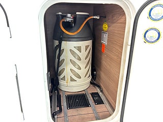 Husbil-halvintegrerad Knaus LIVE TI 650 MF 7 av 24